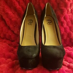 Black Platform Pumps - Brand